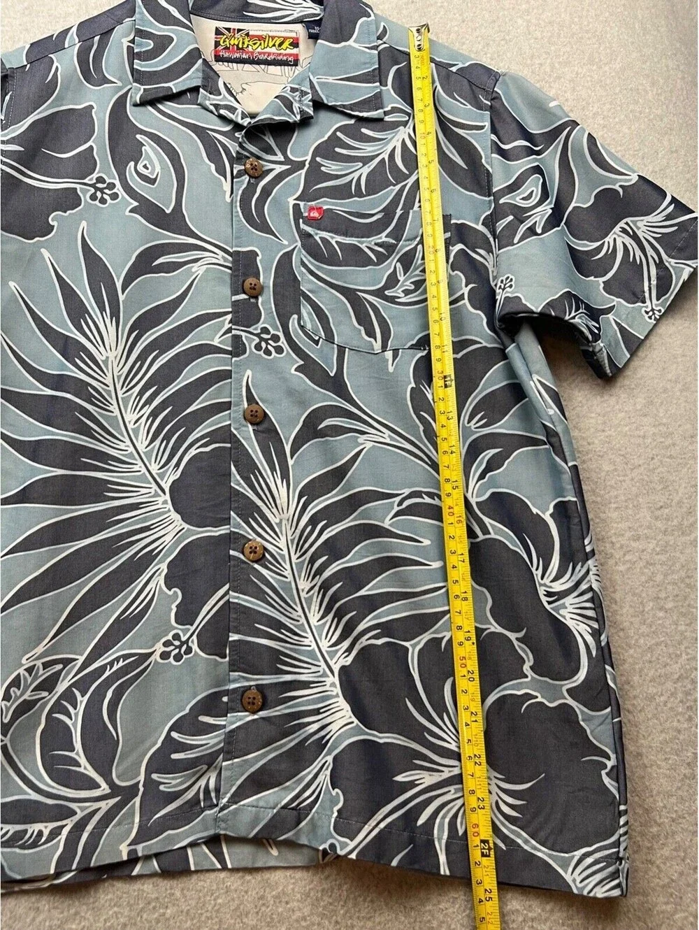Quicksilver Hawaiian Button up Boys M 12/14 Short SleeveVaca Travel Summer